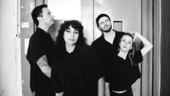 10 Songs mit... –  Azaria Nasiri von Seven Blood