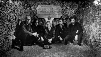 Queens Of The Stone Age – Katakomben-Auftritt auf Vinyl