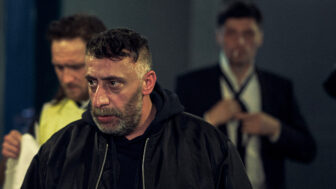 Review zur Thriller-Serie "Testo" –  Schlauer als die Polizei erlaubt