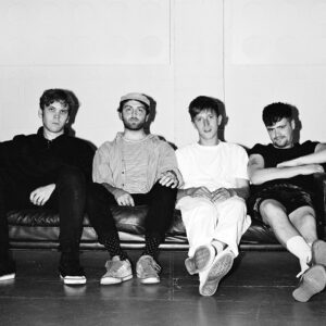 Heavy Lungs – Neue Single – Qualmende Clowns