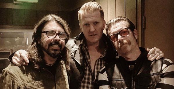 Dave Grohl, Josh Homme, Jesse Hughes im Studio