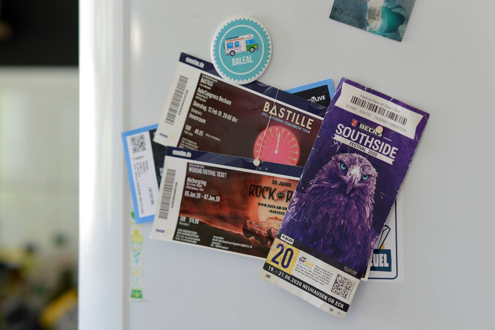 Festivalstickets am Kühlschrank - Anna Merten