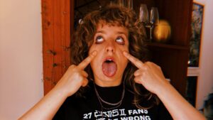 My Favorite Bandshirt  – Annabel Brown von Leatherman