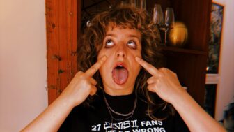My Favorite Bandshirt  – Annabel Brown von Leatherman