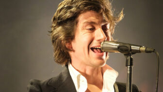 Arctic Monkeys live in Frankfurt –  Textsicher und lautstark