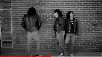 Blink-182: Neuer Song – Liebesbrief an die Ramones