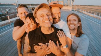 »Schwert aus Holz« – Donots kündigen Akustikalbum an