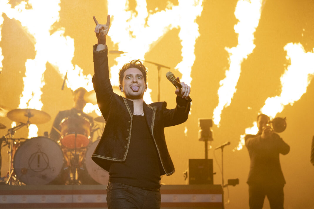 Brendon Urie & Panic! At The Disco in der Lanxess Arena, Köln (Foto: Daniel Berbig)