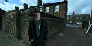 Britpop - Das Interview mit Luke Haines –  “Liam macht es richtig. Noel nicht.”