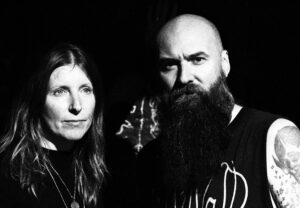 VISIONS Premiere: Grin – »Beneath The Altar«
