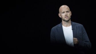 Nach Kritik aus der Musikbranche  – Spotify-CEO Daniel Ek entschuldigt sich für Aussagen