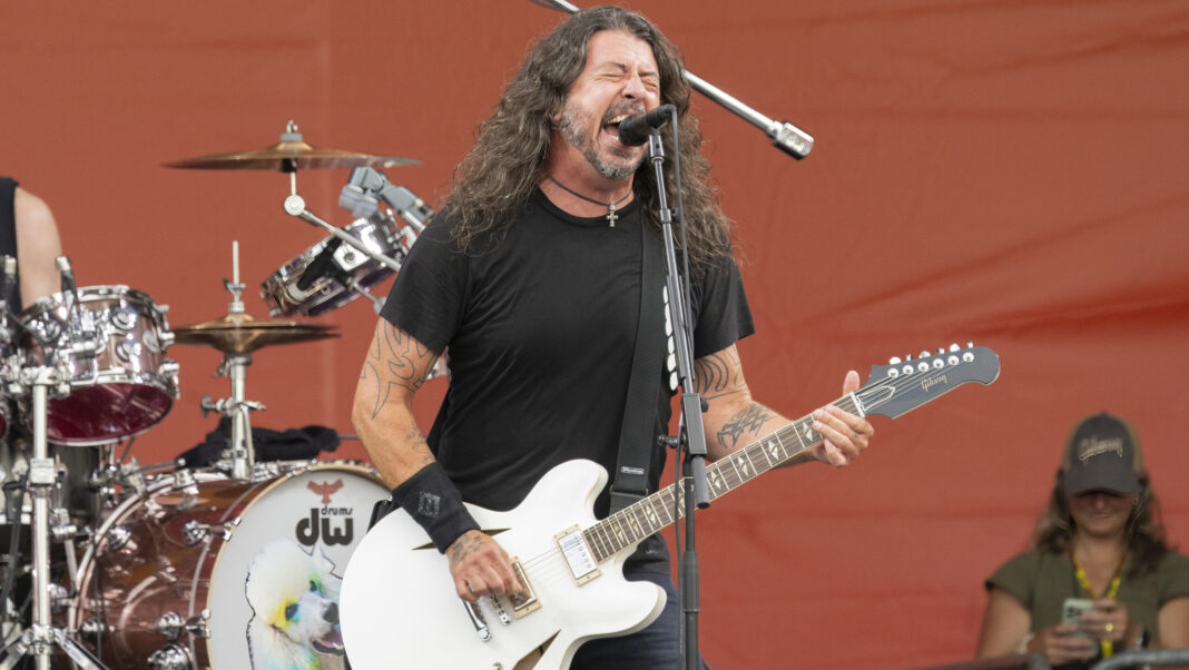 Foo Fighters 2024 (Foto: Astrida Valigorsky/Getty Images)