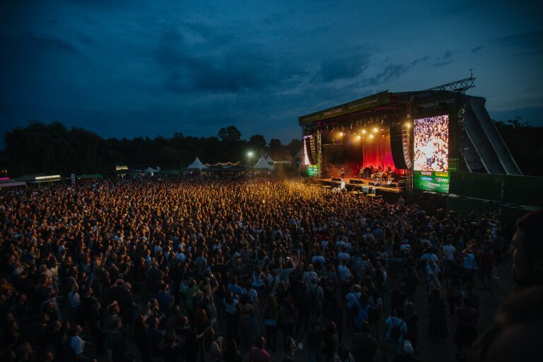 Zweite Bandwelle und neuer Headliner angekündigt