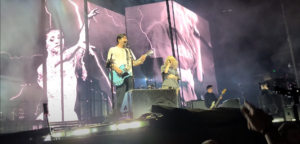 Paramore-Sängerin  – Hayley Williams performt mit Deftones