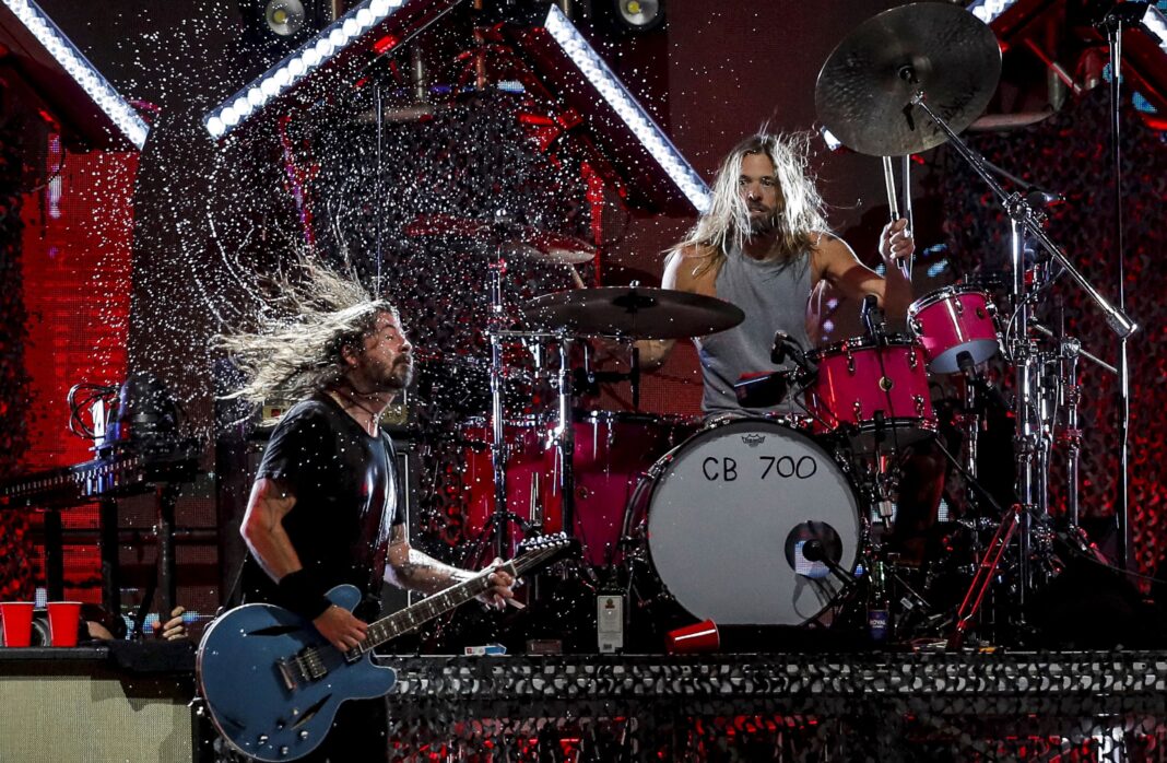 Foo Fighters am 18. März 2022 beim Lollapalooza in Santiago. (Foto: JAVIER TORRES / AFP via Getty Images)