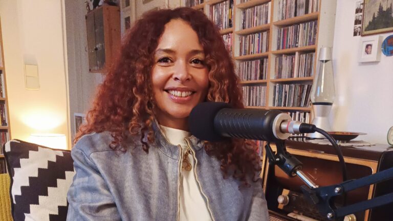 Folge 102 mit Joy Denalane