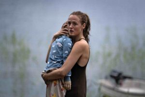 Review: »Handling The Undead« –  Runterzieher mit Zombies