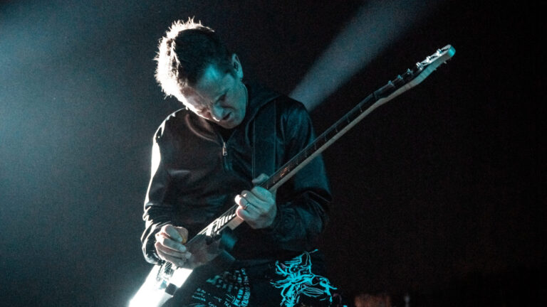 Matthew Bellamy von Muse beim Hurricane Festival (Fotos: Janis Hinz)