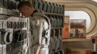 Review: »Murderbot« –  Es menschelt im Schaltkreis