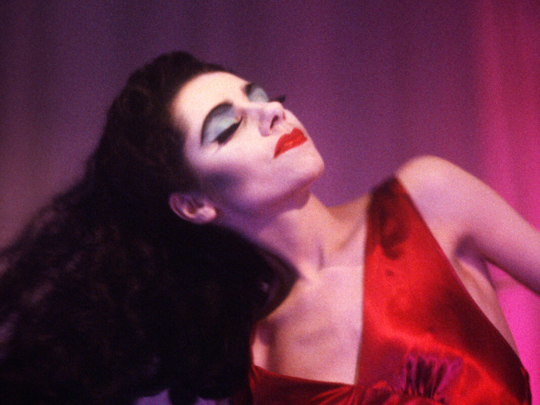 PJHarvey-1995_Photo-Gie Knaeps-Hulton-Archive-Getty Images