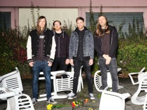 VISIONS empfiehlt: Kmpfsprt gehen im Herbst auf &#8220;Intervention&#8221;-Tour