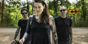 Laura Jane Grace (Against Me!) stellt Song “Apocalypse Now (& Later)” vor