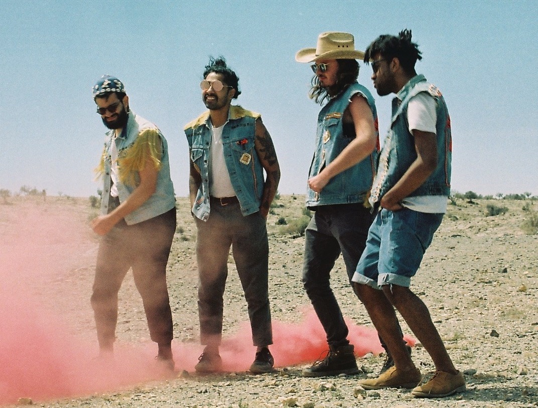 Flamingods