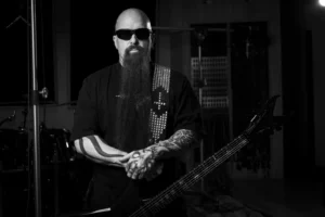 Kerry King - Neue Single – Aus der Hölle