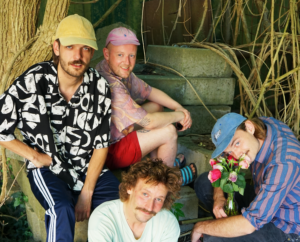 VISIONS Premiere: Empty Bones  – Giddy Up!