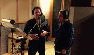 Mark Kozelek und Mike Patton covern David Bowies &#8220;Win&#8221; auf Tribute-Album &#8220;Sings Favourites&#8221;