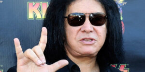 Gene Simmons will sich “Teufelshörner”-Geste rechtlich schützen lassen