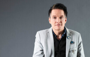 Bela B. (Die Ärzte) erweitert die Lesereise zu seinem Debütroman &#8220;Scharnow&#8221;