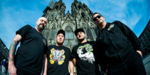 VISIONS Premiere: Statues On Fire streamen ihr Album “Living In Darkness” vorab