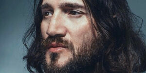 John Frusciante veröffentlicht neue Trickfinger-EP