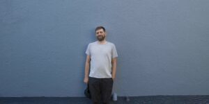 John K. Samson veröffentlicht neuen Song “Fantasy Baseball At The End Of The World”