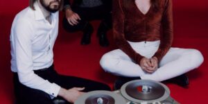 Kadavar zeigen Video zu “Everything Is Changing”, kündigen Album  “The Isolation Tapes” an