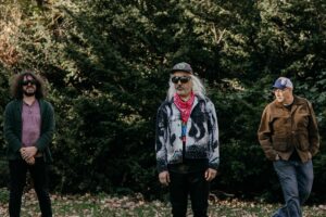 Dinosaur Jr. streamen &#8222;I Ran Away&#8220;, kündigen neues Album &#8222;Sweep It Into Space&#8220; an