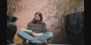 Dave Grohl kündigt Autobiografie “The Storyteller” an