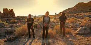 Desert-Rock-Supergroup Stöner teilt Song „Nothin'“