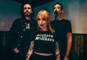 VISIONS Premiere: Rosy Finch zeigen Video zu &#8220;Vermilion&#8221;