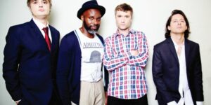 Newsflash (The Libertines, Danny Elfman, Travis Barker u.a.)