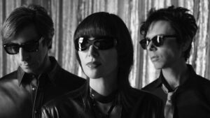 Yeah Yeah Yeahs präsentieren neue Single &#8222;Burning&#8220;