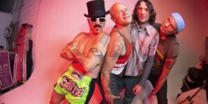 Red Hot Chili Peppers veröffentlichen neue Single “Tippa My Tongue” mit Video