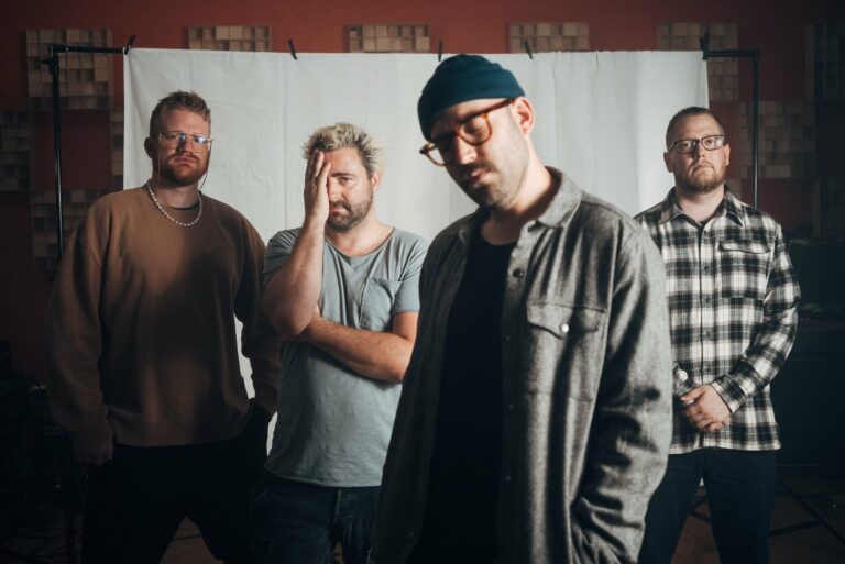 VISIONS Premiere: Lake Cisco veröffentlichen Video zu neuer Single “Famous Last Words”, kündigen neues Album an