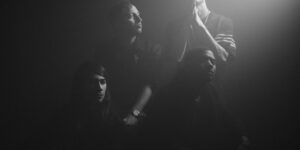 Algiers streamen neuen Song “Bite Back” und kommen auf Tour