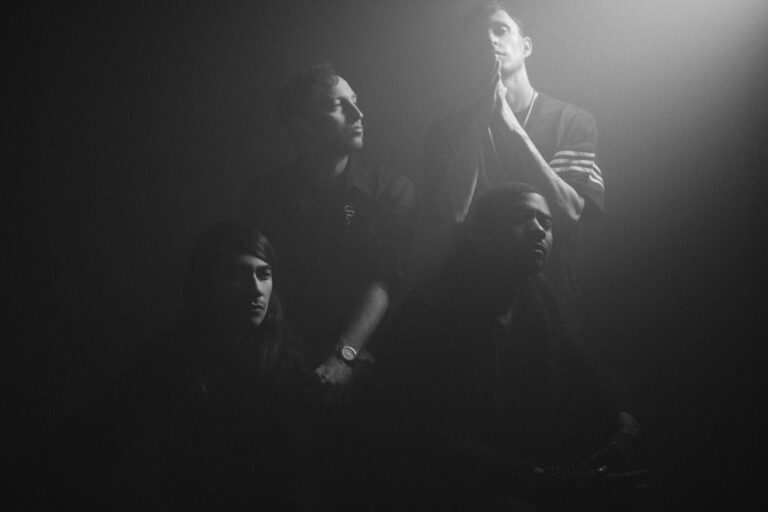 Algiers streamen neuen Song “Bite Back” und kommen auf Tour