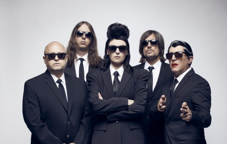 Puscifer kündigen Tour und Remix-Album an