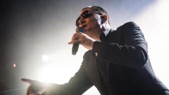 Sänger von Nitzer Ebb – Douglas McCarthy ist tot